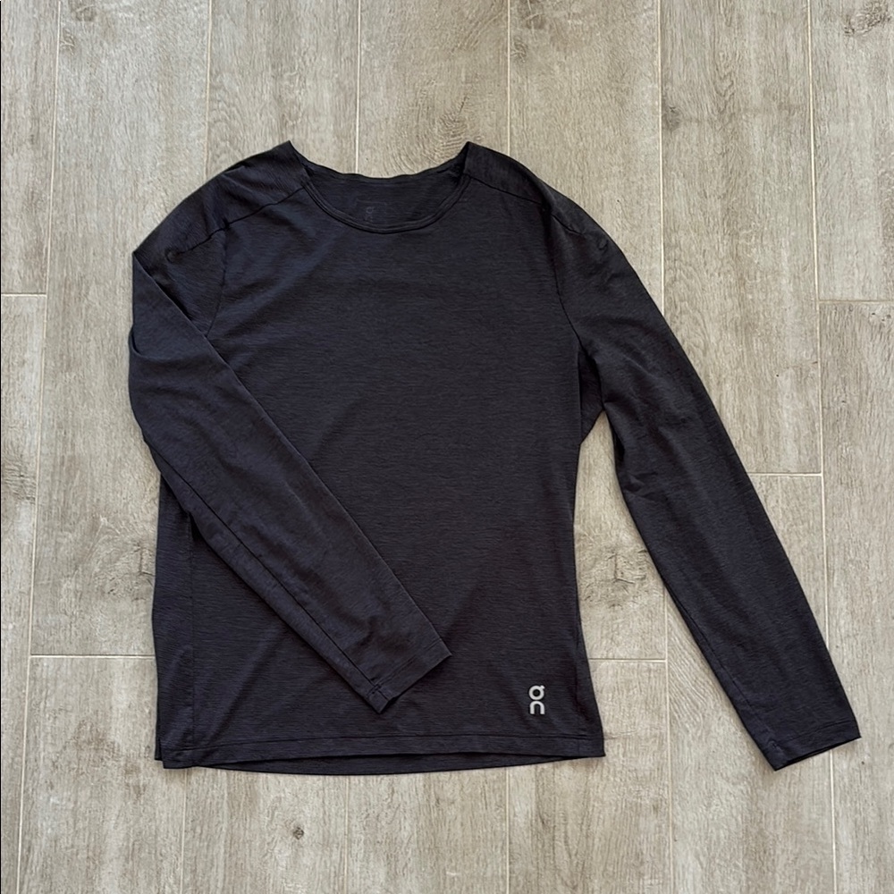 On Running Black Long Sleeve Performance Tee
